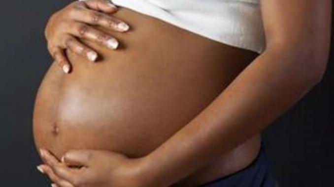 Avortement clandestin : Deux élèves écopent de 6 mois assortis du sursis et l’infirmier 2 mois ferme.
