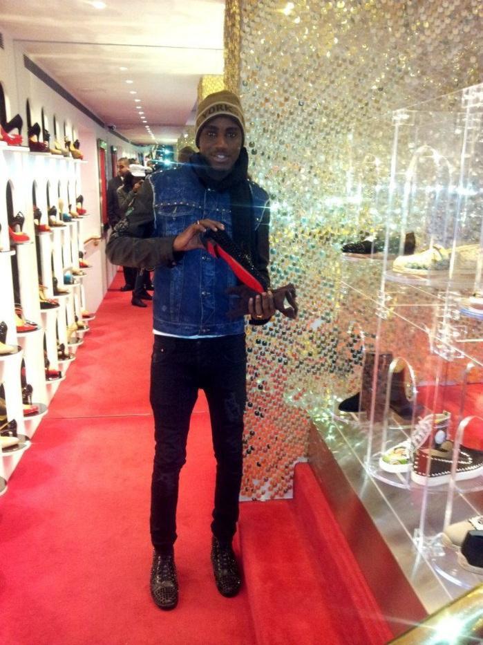 Chaussures de Waly Seck : Son acheteur est...une femme
