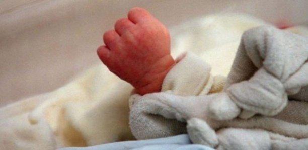 PREMIÈRE MONDIALE : Un bébé naît avec trois pénis...