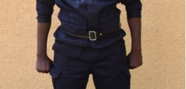 Un agent de police retrouvé égorgé chez lui
