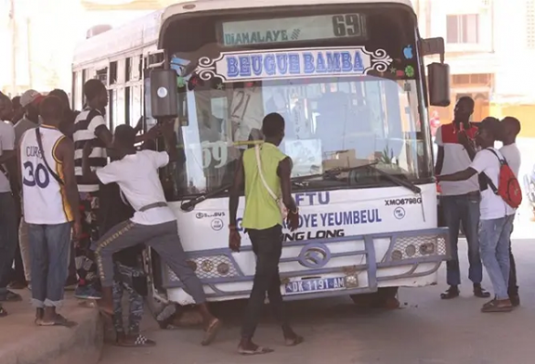 HAUSSE TARIFS BUS TATA : MANSOUR FAYE MENACE ET RAPPELLE