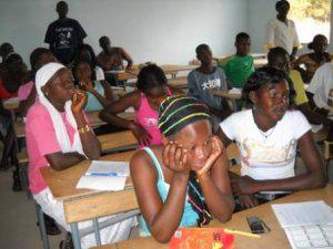 Mbeuleukhé : Djoloffactu prime 56 élèves et octroie 9 bourses d'études à des étudiants