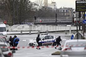 Fin de la prise d’otages dans une épicerie juive porte de Vincennes : le suspect et quatre otages morts