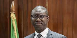 “Report de la présidentielle : une idée saugrenue dont l'État n'est pas demandeur” (Par Ismaïla Madior Fall)