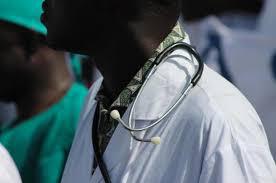 Un médecin qui contamine !