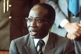 Enchères de livres de Senghor: vente "suspendue" en France pour des "négociations" avec l'État du Sénégal