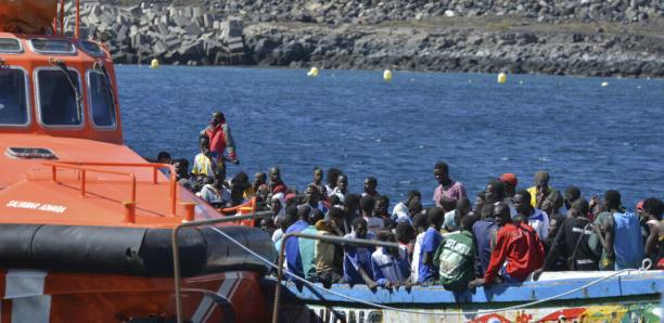 Hierro-Tenerife : Arrivée de trois pirogues avec 230 migrants à bord