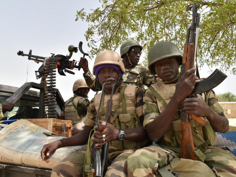 Ouest du Mali: plusieurs dizaines de corps découverts près du camp militaire de Kwala