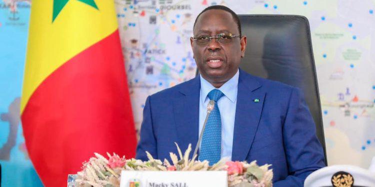 Participation au dialogue national : Macky Sall en discute via la société civile
