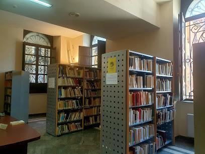 Biblioteca Comunale Franco La Rocca - Franco La Rocca Municipal Library