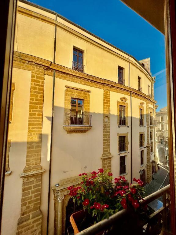 Atenea Luxury Suites 