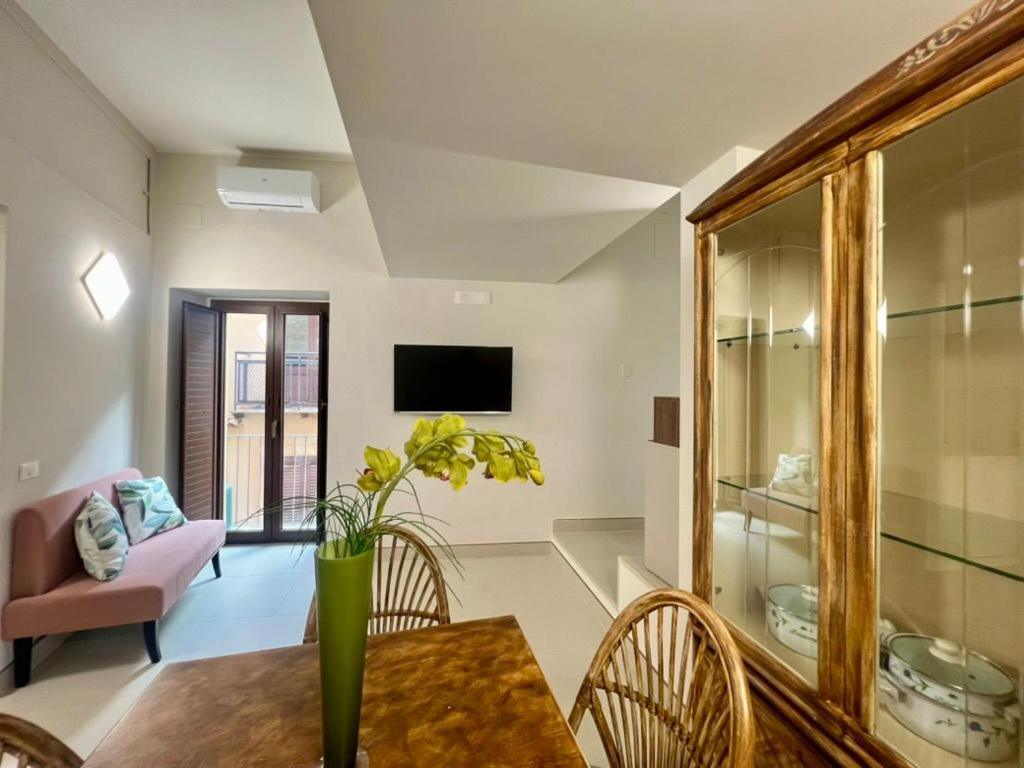 Athenea Smart Rooms 