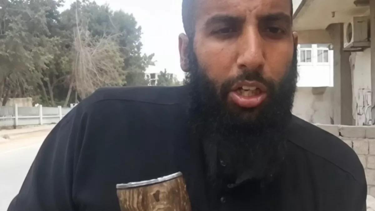 Condamné pour terrorisme, Tewffik Bouallag veut rejoindre l’Algérie mais reste en France
