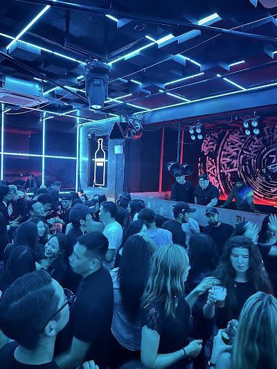 ZU CLUB
