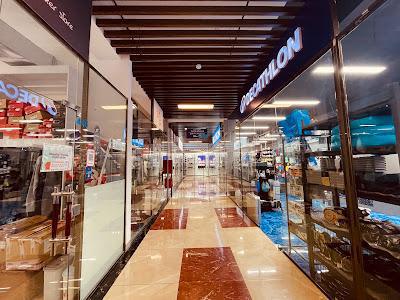 Ikh Nayd Shopping Mall