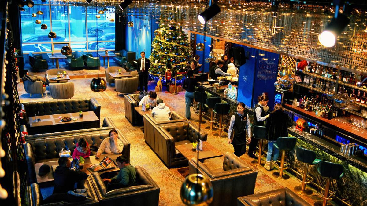 WallStreet | Restaurant & Lounge