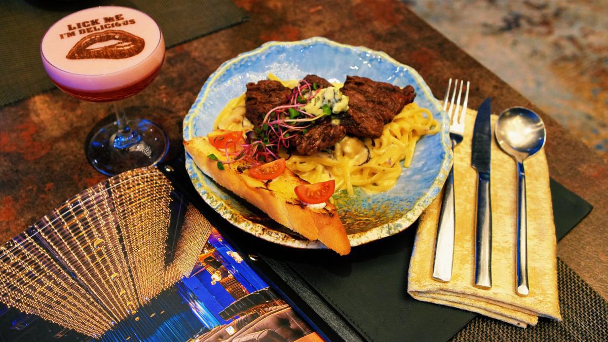 WallStreet | Restaurant & Lounge