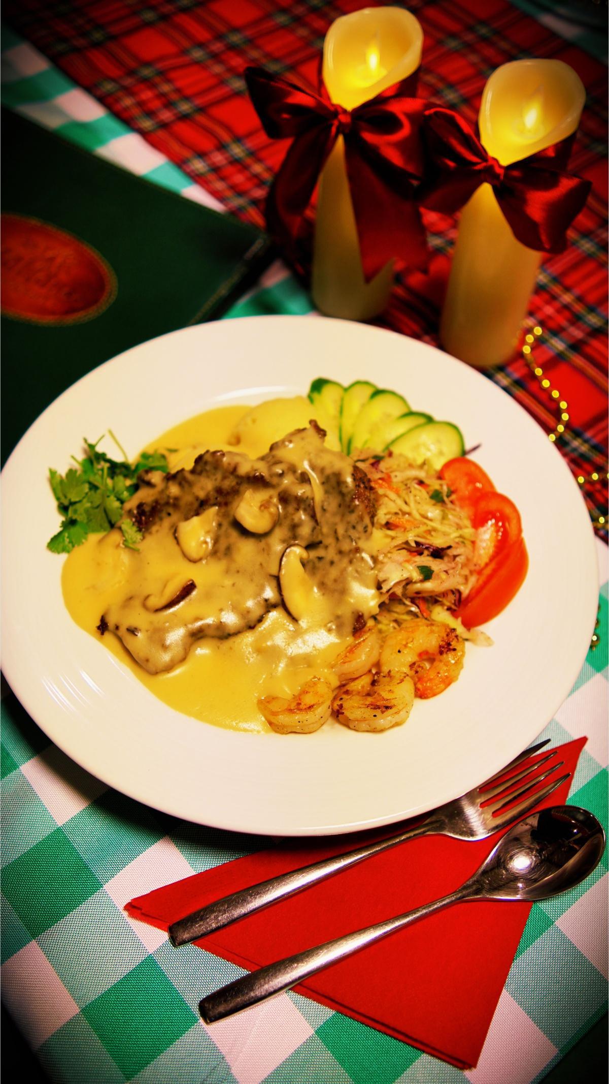 Casablanca Restaurant & Bar