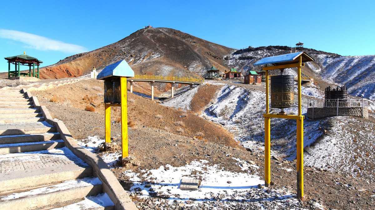 Khan Bayanzurkh Mountain: Climbing the Sacred Peak of the Gobi