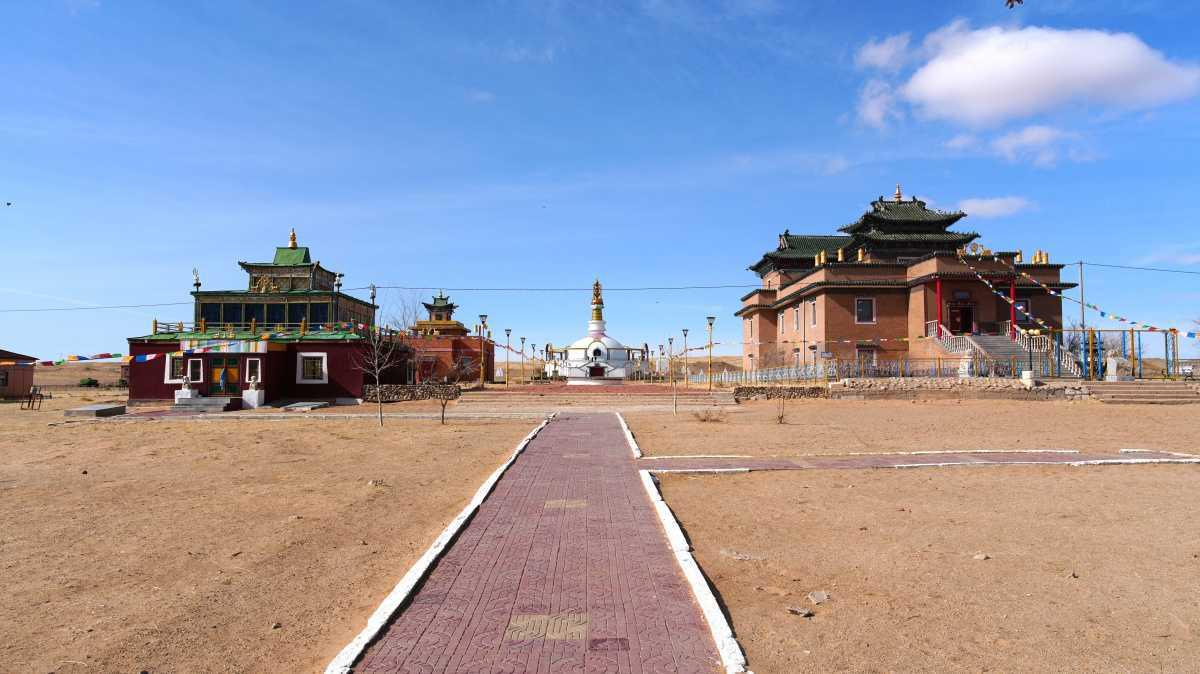 Khamariin Khiid Monastery: A Sanctuary of Art and Faith in the East Gobi