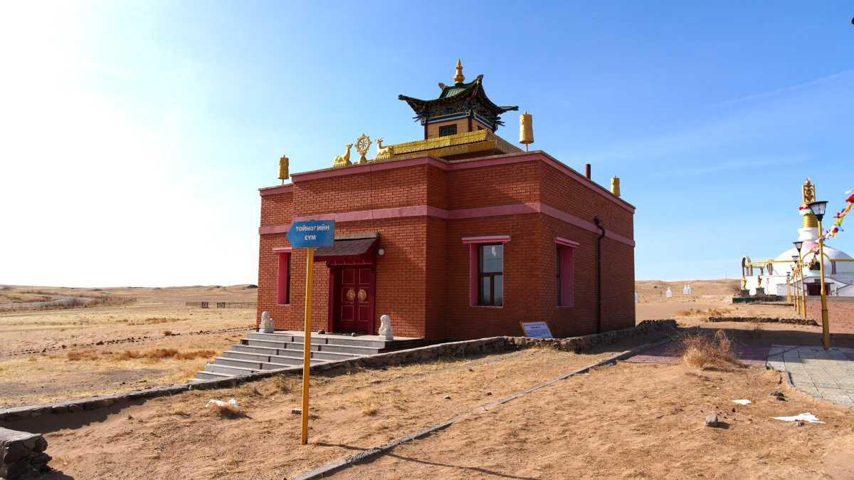 Khamariin Khiid Monastery: A Sanctuary of Art and Faith in the East Gobi Khamariin Khiid Monastery: A Sanctuary of Art and Faith in the East Gobi