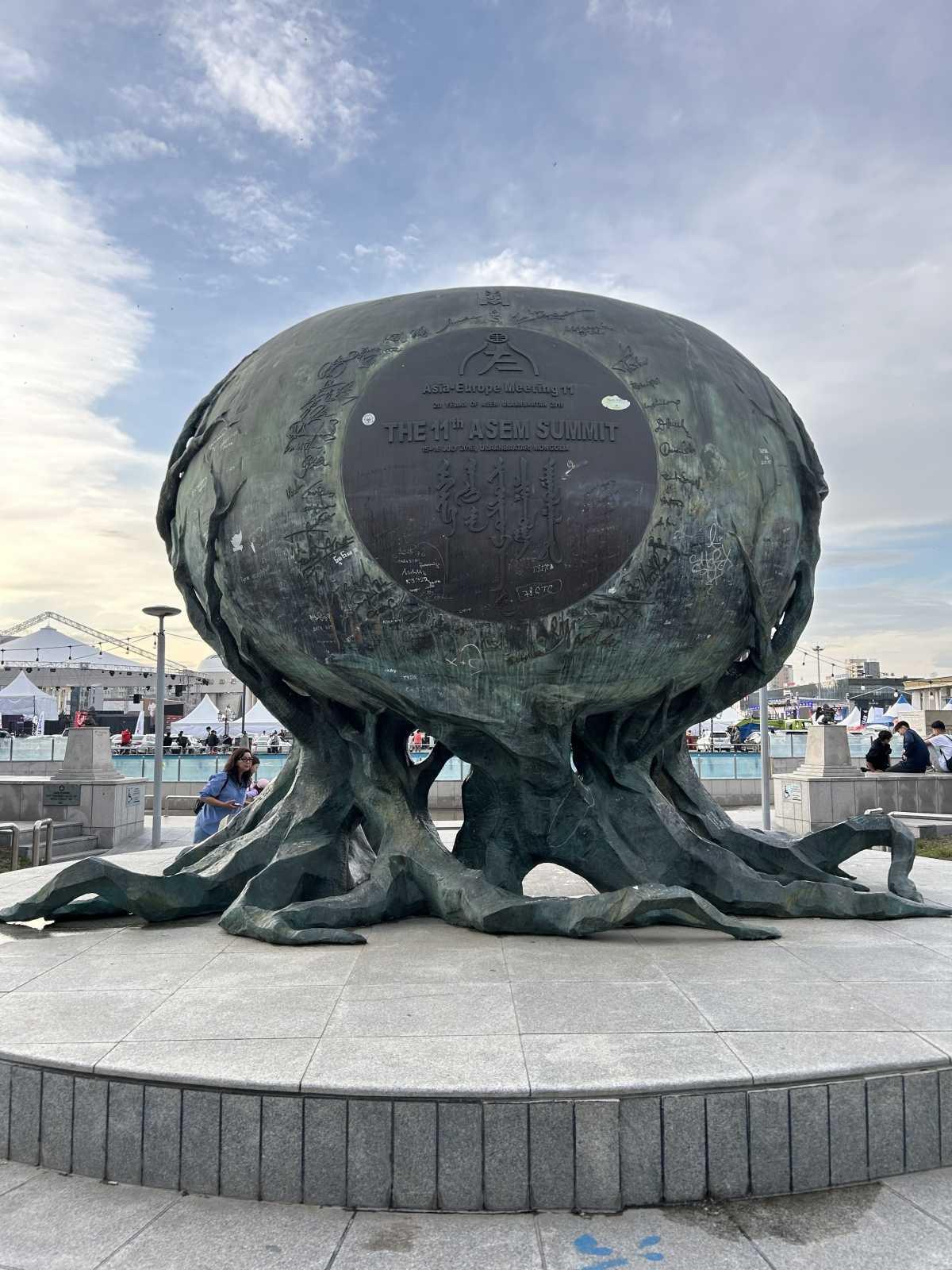 The 11th ASEM Summit Meeting Monument