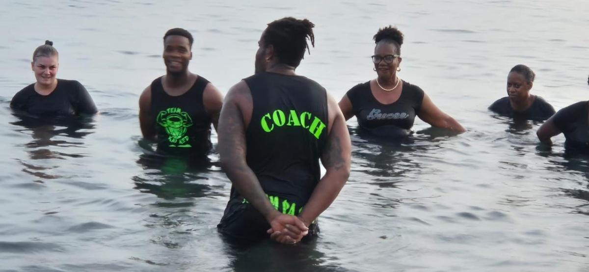 LA TEAM KAY RÈD LA TEAM KAY RÈD