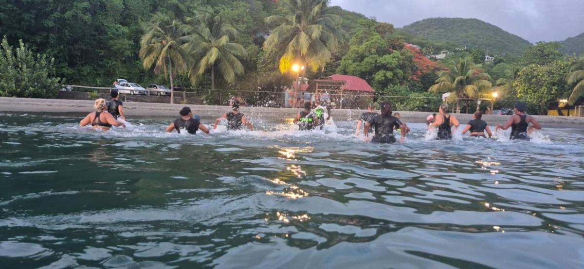 LA TEAM KAY RÈD LA TEAM KAY RÈD