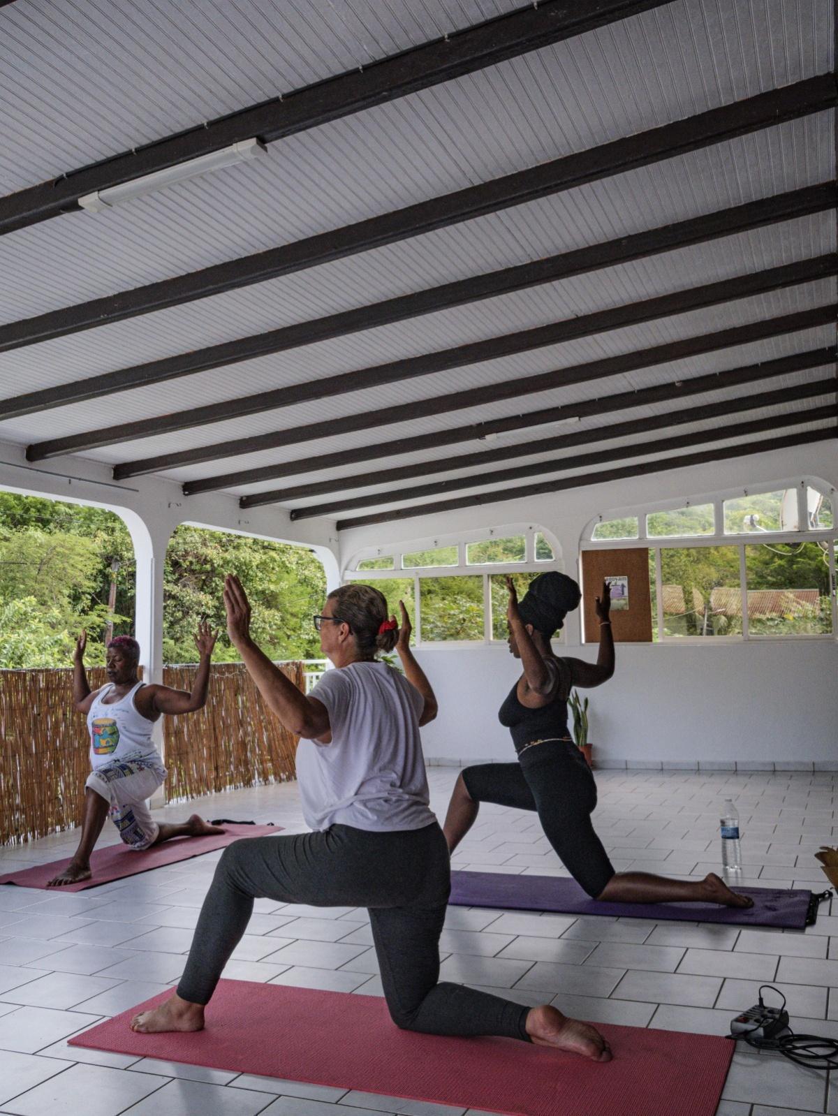 AGOYAM - yoga, massage, développement personnel AGOYAM - yoga, massage, développement personnel