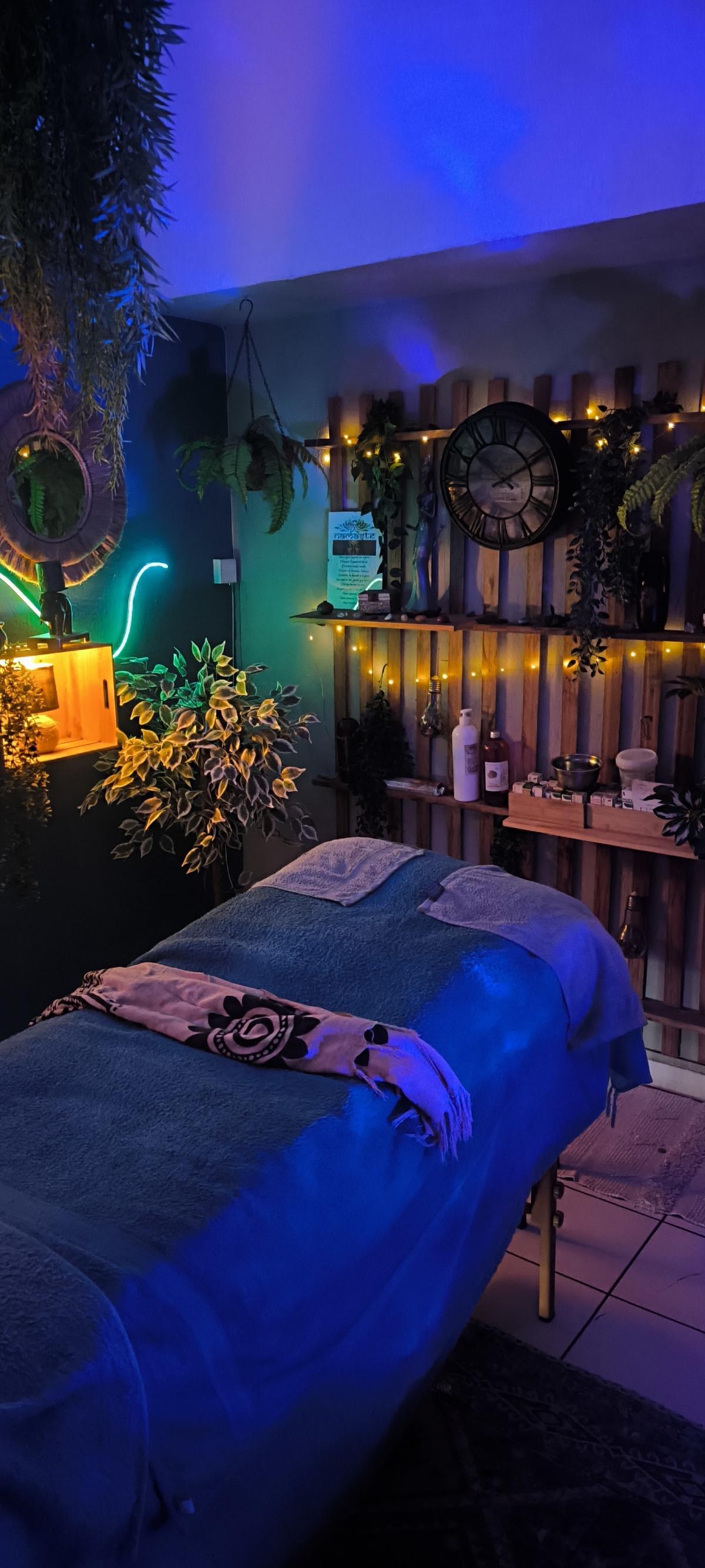 ÉCOUTE TOI - réflexologie, aromathérapie, bien-être ÉCOUTE TOI - réflexologie, aromathérapie, bien-être