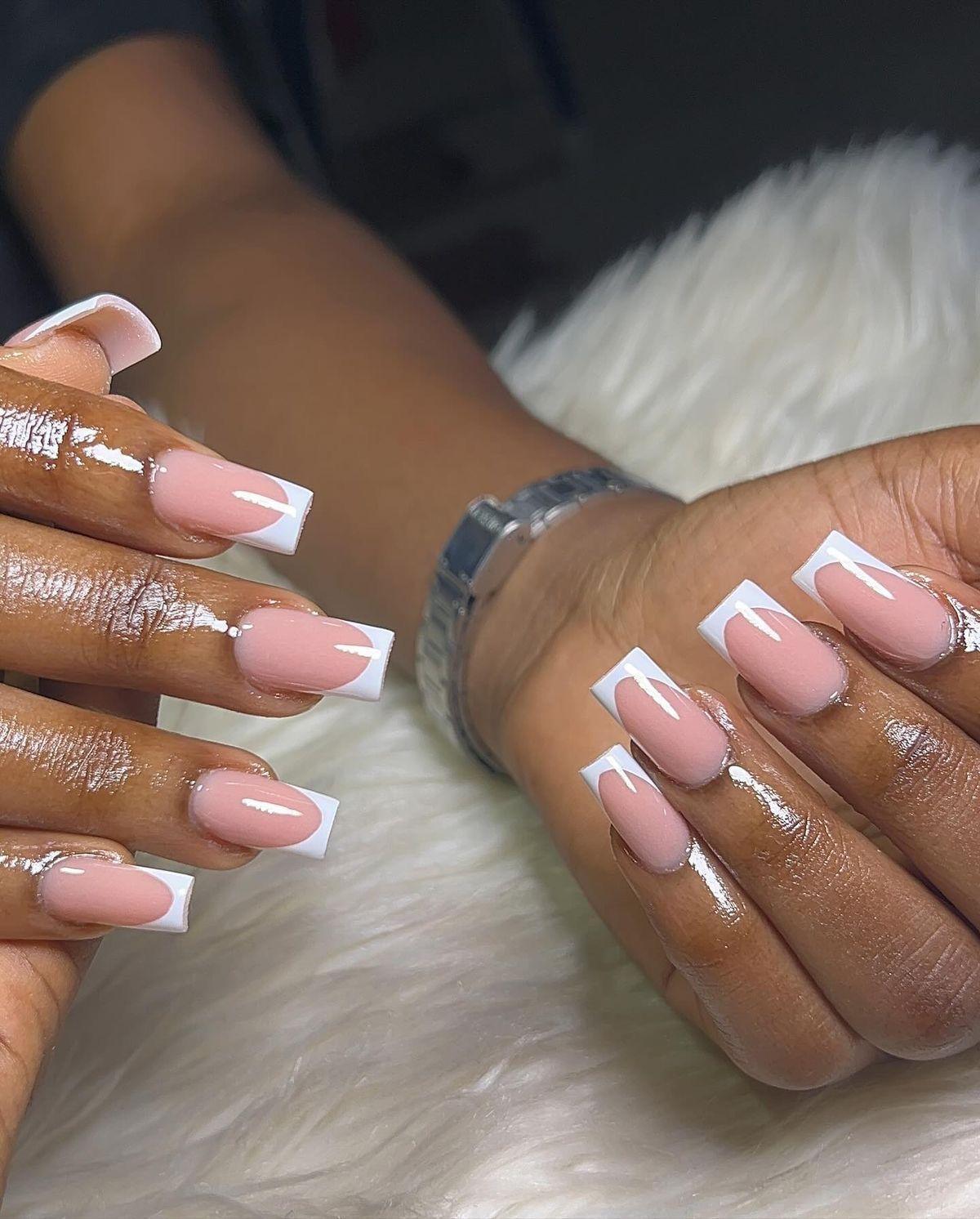 ÉBÈNE BEAUTY - trichothérapie, onglerie ÉBÈNE BEAUTY - trichothérapie, onglerie