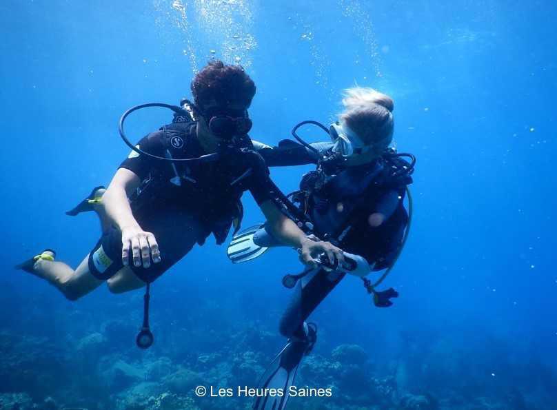 LES HEURES SAINES - diving center LES HEURES SAINES - diving center