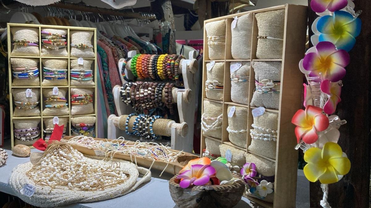 GWADA BOARD - Ready-to-wear boutique, souvenirs, beach accessories for men, women, and children GWADA BOARD - Ready-to-wear boutique, souvenirs, beach accessories for men, women, and children
