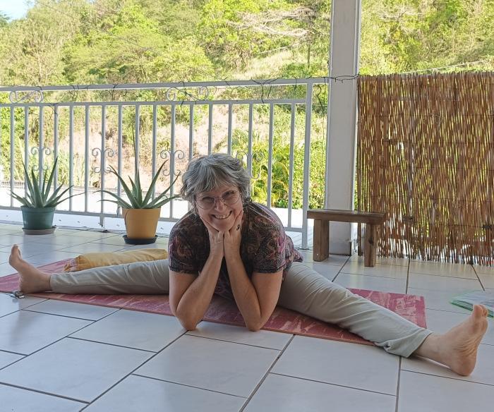 Catherine DUBOIS (E.I.) - hatha-yoga class