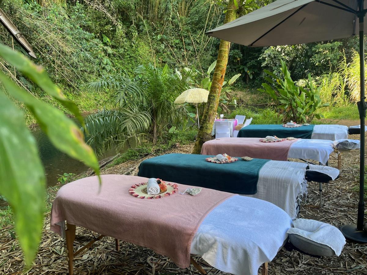 MASSAGE BY VANOU - wellness massage and body care MASSAGE BY VANOU - wellness massage and body care