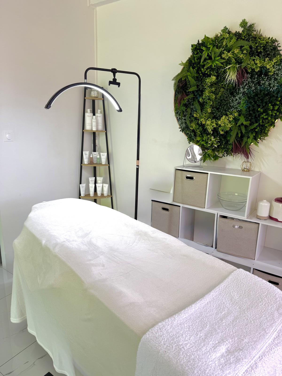BEAUTY BY LM - beauty institute BEAUTY BY LM - beauty institute