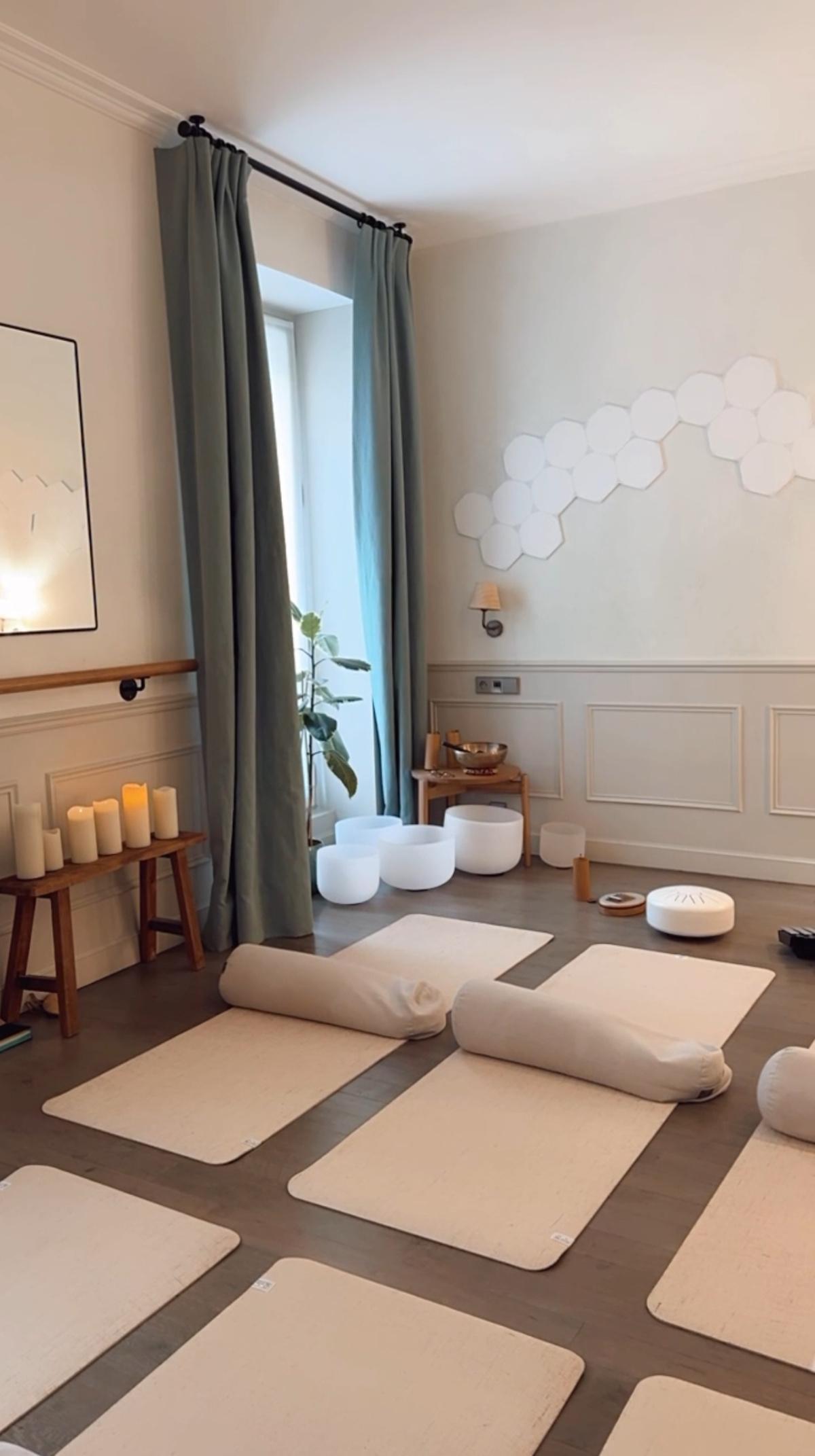 Stéphanie Allerme - Coach, Énergéticienne, formatrice en Yoga Nidra Stéphanie Allerme - Coach, Énergéticienne, formatrice en Yoga Nidra