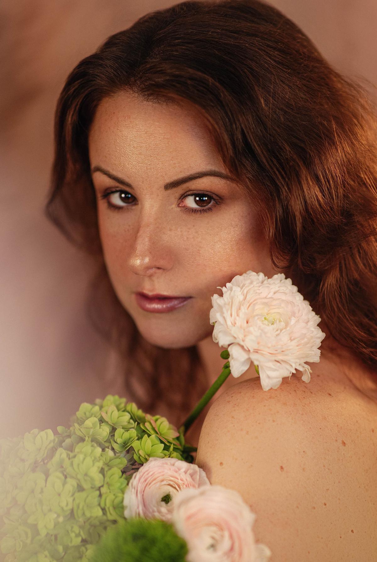 Lune Rose - Maëva - Énergéticienne, Médium, guidée par les énergies de la nature Lune Rose - Maëva - Énergéticienne, Médium, guidée par les énergies de la nature