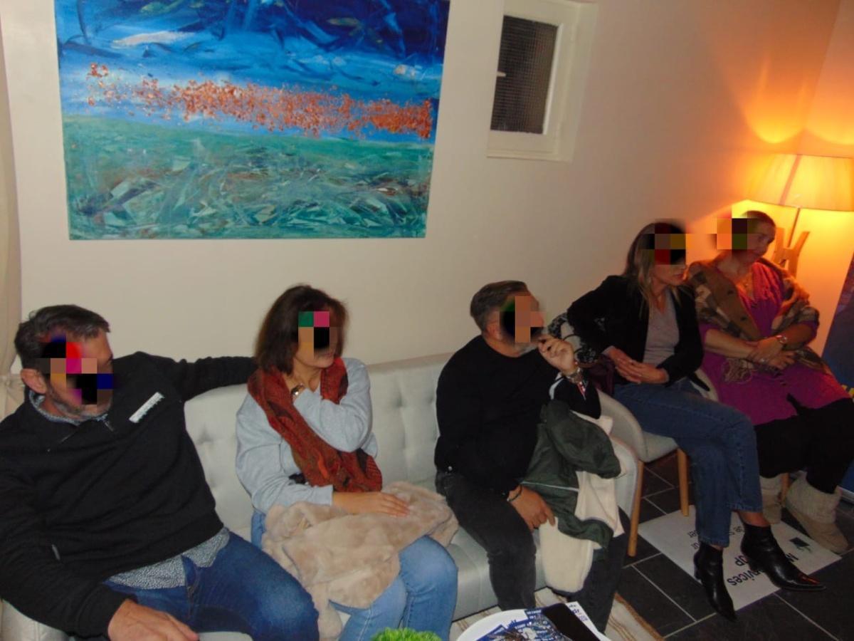 Réunion apéritif chez un Bandolais Réunion apéritif chez un Bandolais