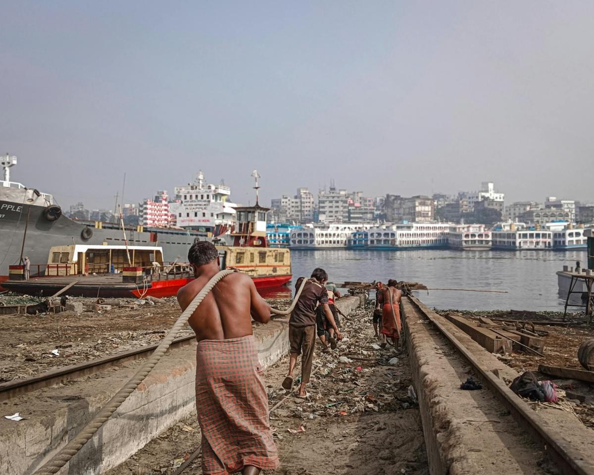 BUILDING & CONSTRUCTION WORKS