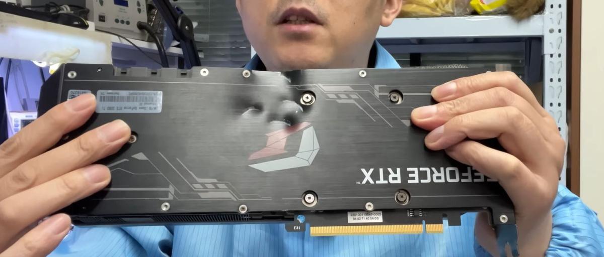 Namorada destrói RTX 3080 Ti em ataque de fúria, mas técnico realiza reparo impressionante