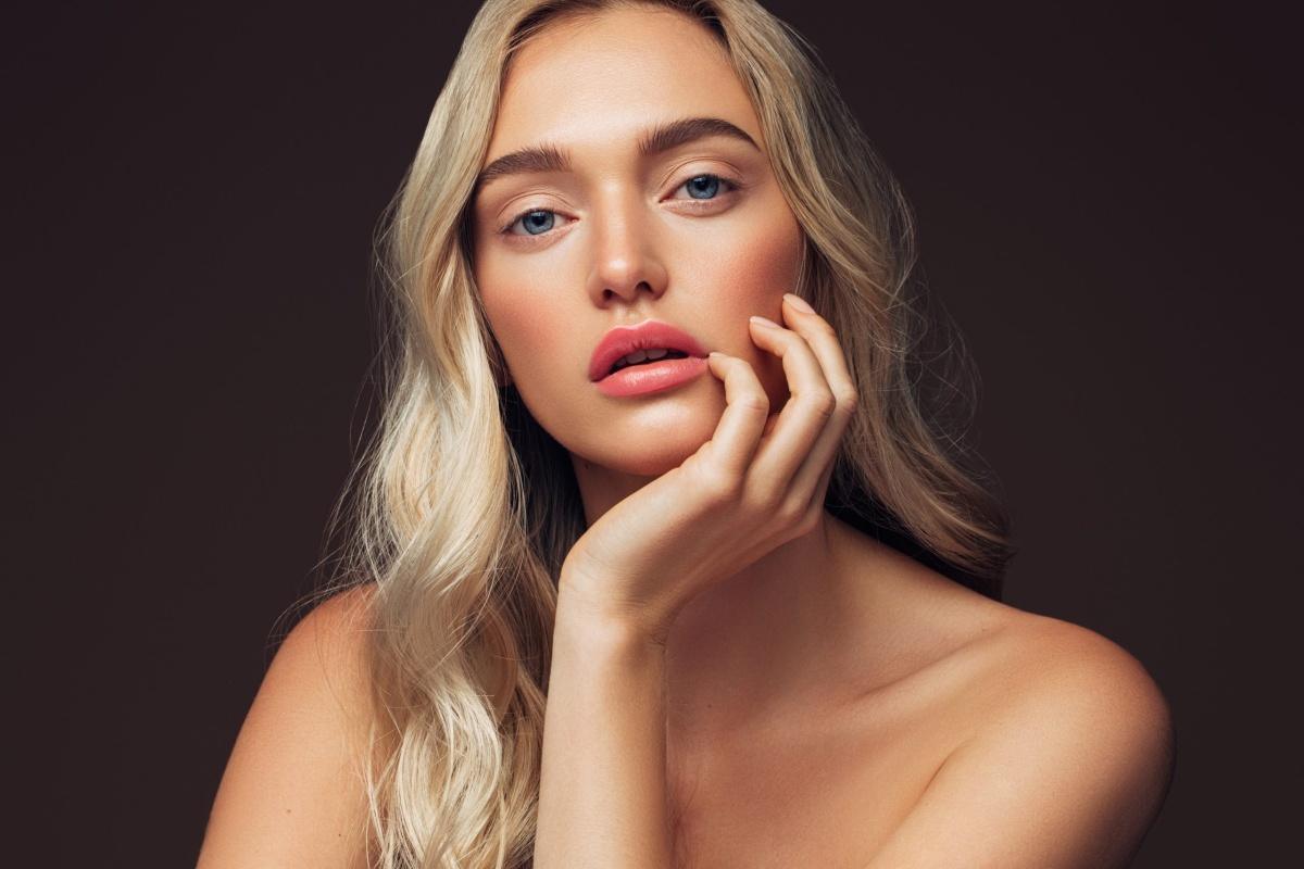 FACE CONTOURING