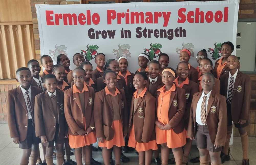 Outstanding academic achievements recognised in various grades Outstanding academic achievements recognised in various grades