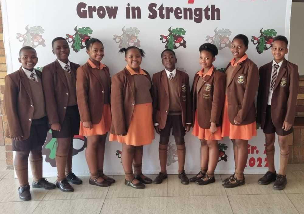 Outstanding academic achievements recognised in various grades Outstanding academic achievements recognised in various grades