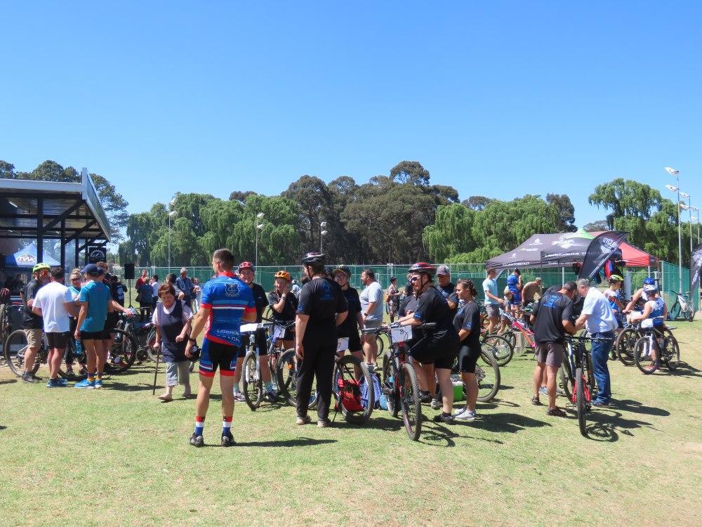 Ligbron open CYCLING CAFè Ligbron open CYCLING CAFè