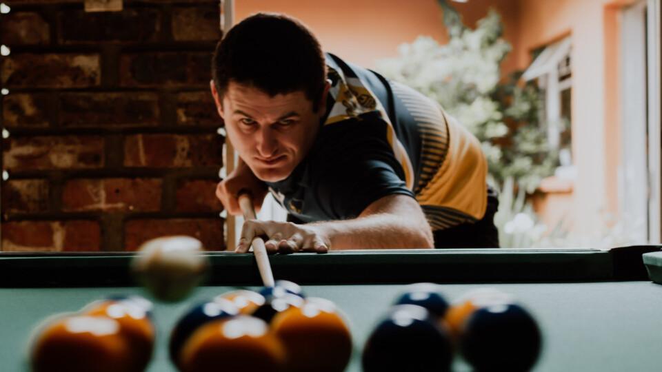 Charles Wahlstrand: ’n Lewe langs die Pottafel – van glaskoeldrank tot nasionale glorie Charles Wahlstrand: ’n Lewe langs die Pottafel – van glaskoeldrank tot nasionale glorie