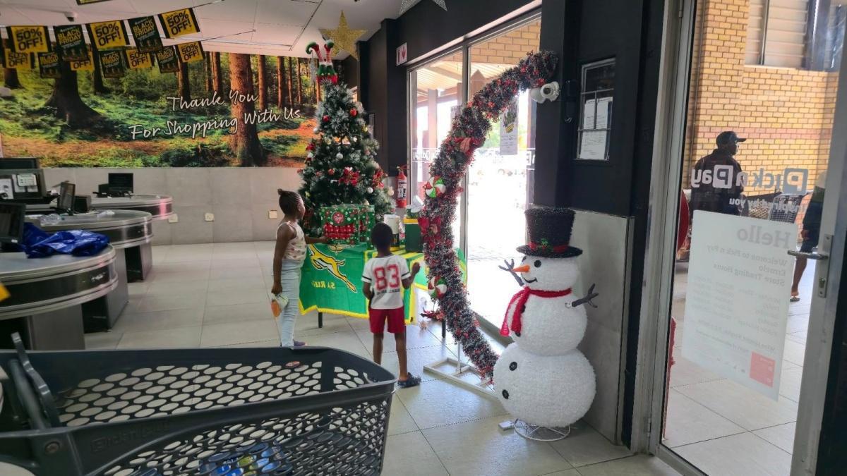 Festive Fun Lighting Up South Centre 