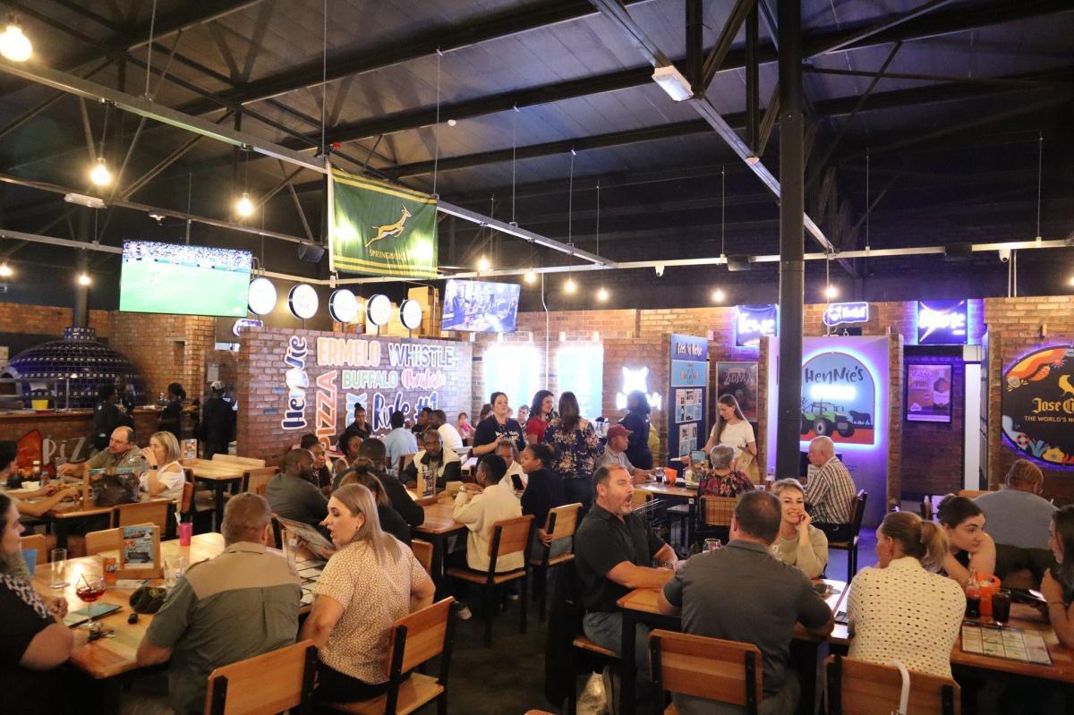 A Night of Music & Good Vibes at Hennies Ermelo A Night of Music & Good Vibes at Hennies Ermelo