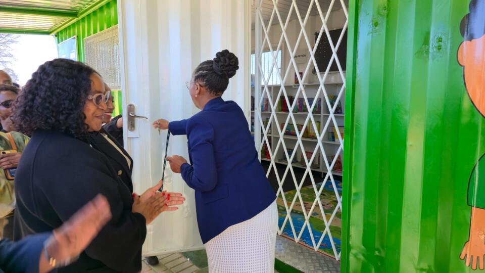 AVBOB Donates Container Library to Bashele Primary School AVBOB Donates Container Library to Bashele Primary School