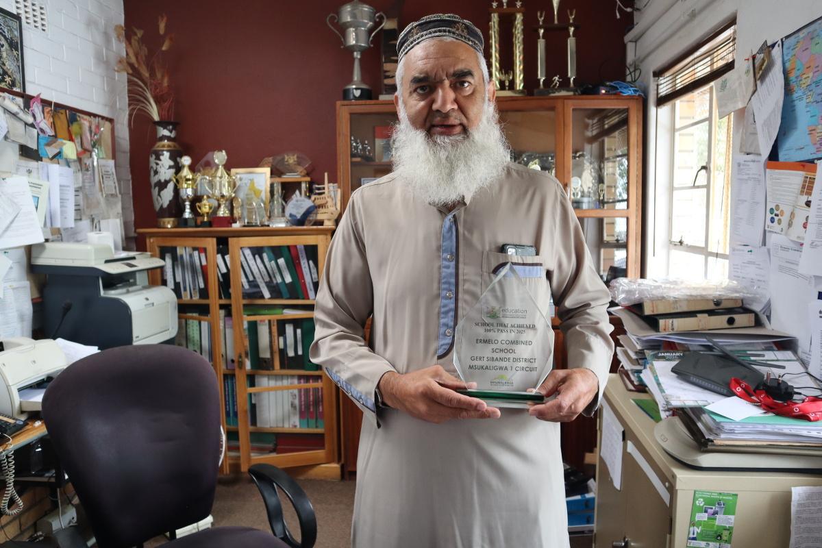 Ermelo Combined School Celebrates 100% Matric Pass Rate